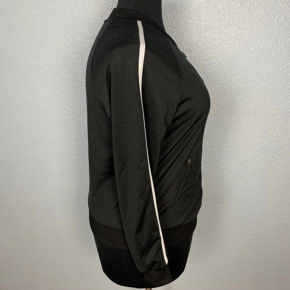 Torrid Women's Black & White Stripe Active Track Jacket Size 1X - Picture 9 of 12